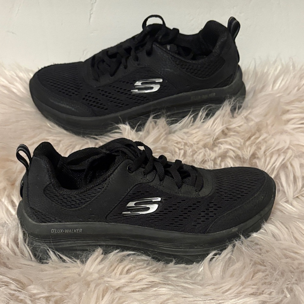 Skechers Black Mesh Athletic Walking Shoes with Silver Logo